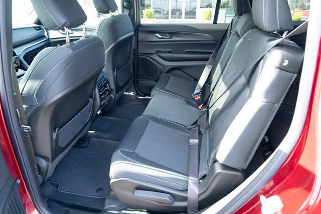 2025 Jeep Grand Cherokee GRAND CHEROKEE L LAREDO X 4X4