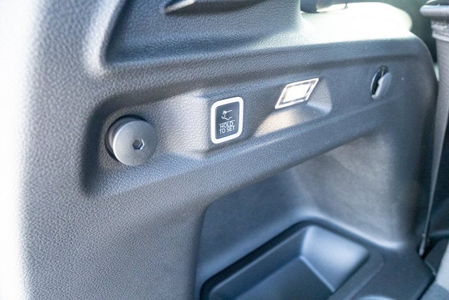 2025 Jeep Grand Cherokee GRAND CHEROKEE L LAREDO X 4X4