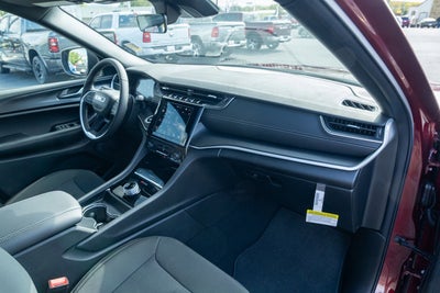 2025 Jeep Grand Cherokee GRAND CHEROKEE L LAREDO X 4X4