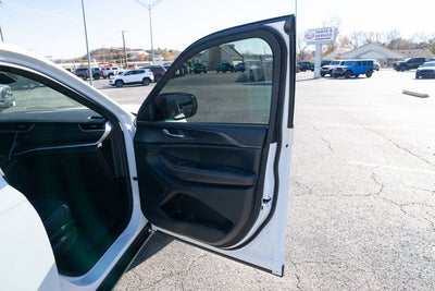 2025 Jeep Grand Cherokee GRAND CHEROKEE L LAREDO X 4X4