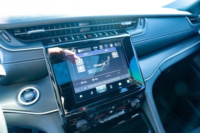 2025 Jeep Grand Cherokee GRAND CHEROKEE L LAREDO X 4X4