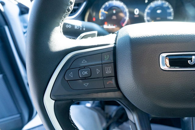 2025 Jeep Grand Cherokee GRAND CHEROKEE L LAREDO X 4X4