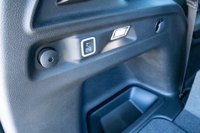 2025 Jeep Grand Cherokee GRAND CHEROKEE L LAREDO X 4X4