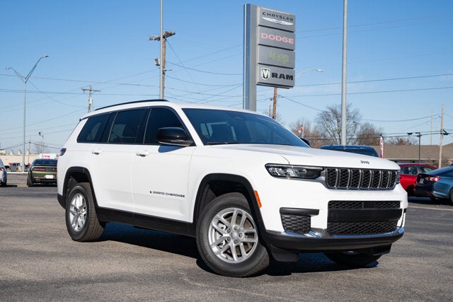 2025 Jeep Grand Cherokee GRAND CHEROKEE L LAREDO X 4X4