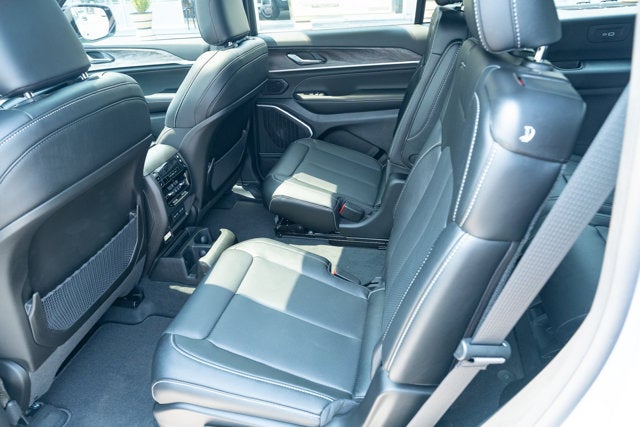 2026 Jeep Grand Cherokee GRAND CHEROKEE L LIMITED RESERVE 4X4