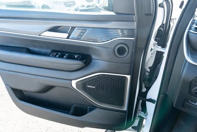 2024 Jeep Wagoneer L Series II 4x2