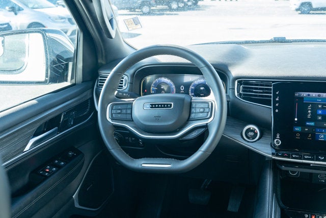 2024 Jeep Wagoneer L Series II 4x2