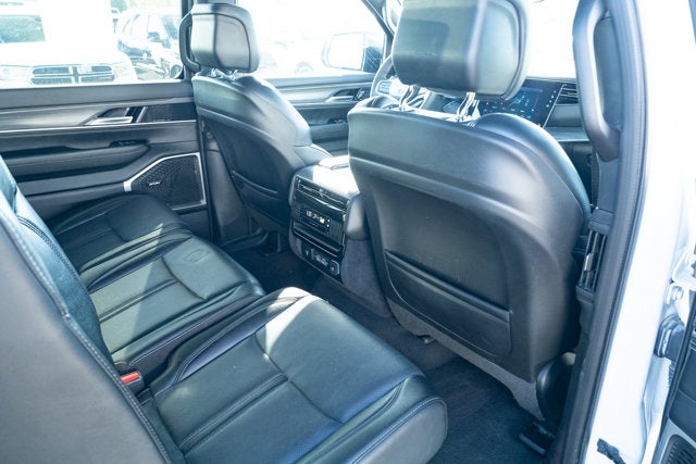 2024 Jeep Wagoneer L Series II 4x2