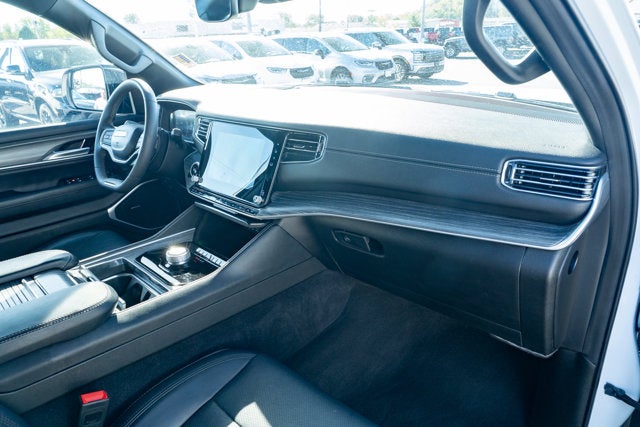 2024 Jeep Wagoneer L Series II 4x2