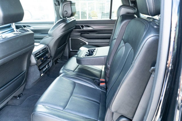 2024 Jeep Wagoneer Series II 4x2