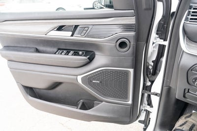 2024 Jeep Wagoneer Series II 4x2