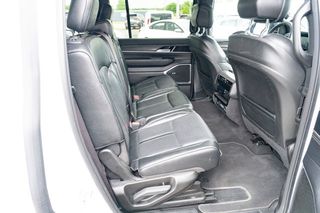 2024 Jeep Wagoneer Series II 4x2