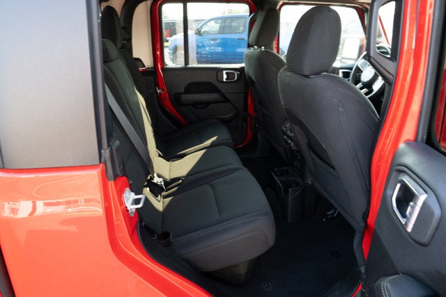 2023 Jeep Gladiator Overland 4x4