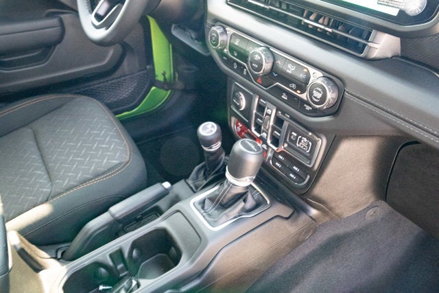 2025 Jeep Gladiator GLADIATOR MOJAVE 4X4