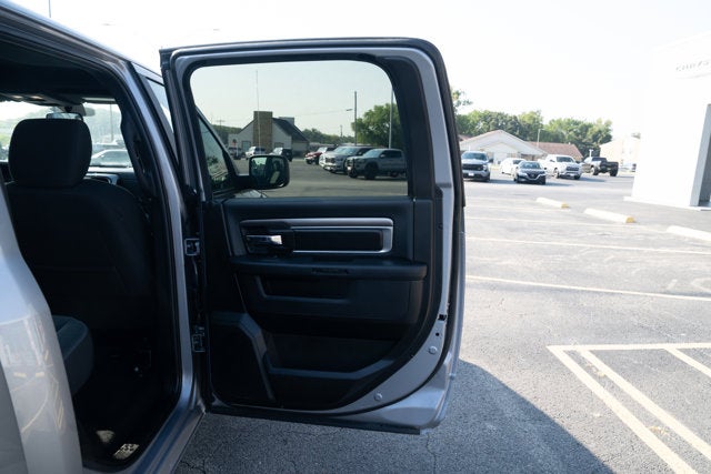 2024 RAM 1500 Classic Warlock Crew Cab 4x4 5'7' Box