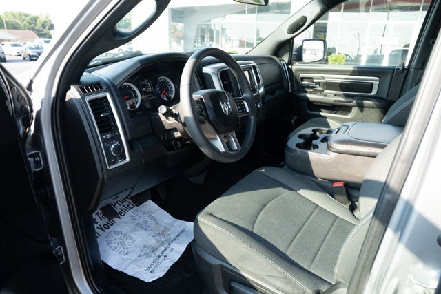 2024 RAM 1500 Classic Warlock Crew Cab 4x4 5'7' Box