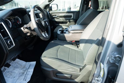 2024 RAM 1500 Classic Warlock Crew Cab 4x4 5'7' Box