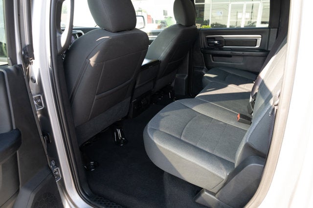 2024 RAM 1500 Classic Warlock Crew Cab 4x4 5'7' Box