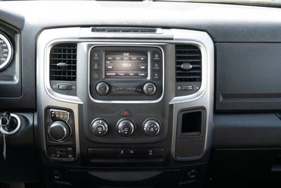 2024 RAM 1500 Classic Warlock Crew Cab 4x4 5'7' Box