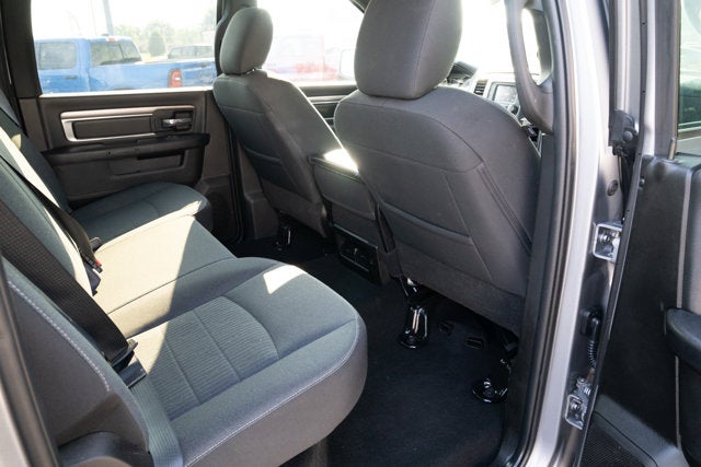 2024 RAM 1500 Classic Warlock Crew Cab 4x4 5'7' Box