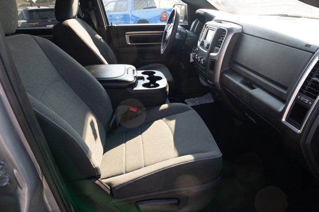 2024 RAM 1500 Classic Warlock Crew Cab 4x4 5'7' Box