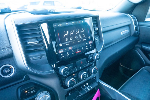 2024 RAM 1500 Laramie Crew Cab 4x2 5'7' Box