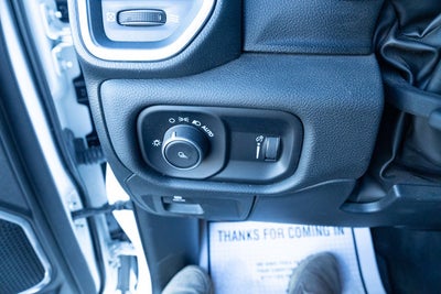 2024 RAM 1500 Laramie Crew Cab 4x2 5'7' Box