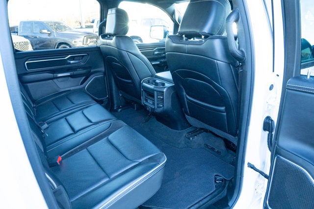 2024 RAM 1500 Laramie Crew Cab 4x2 5'7' Box