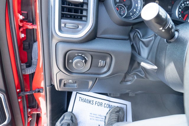 2024 RAM 1500 Laramie Crew Cab 4x2 5'7' Box