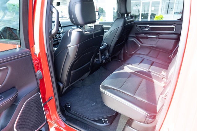 2024 RAM 1500 Laramie Crew Cab 4x2 5'7' Box