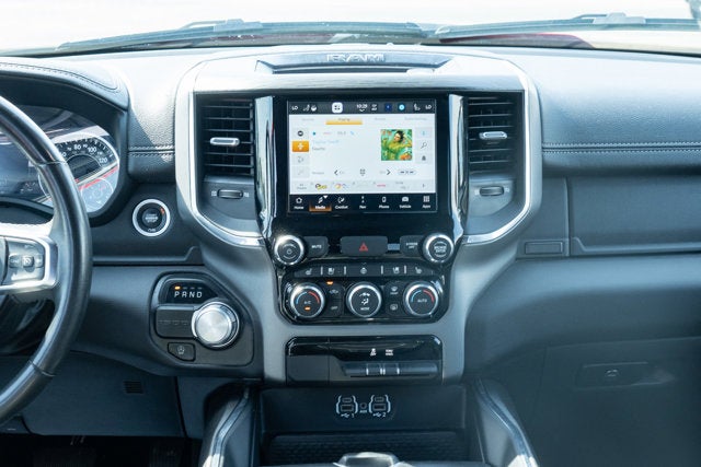 2024 RAM 1500 Laramie Crew Cab 4x2 5'7' Box