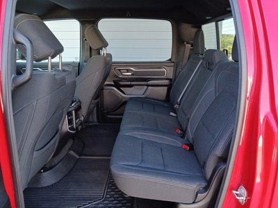 2020 RAM 1500 Big Horn Crew Cab 4x4 5'7' Box
