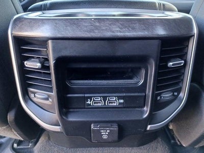 2020 RAM 1500 Big Horn Crew Cab 4x4 5'7' Box