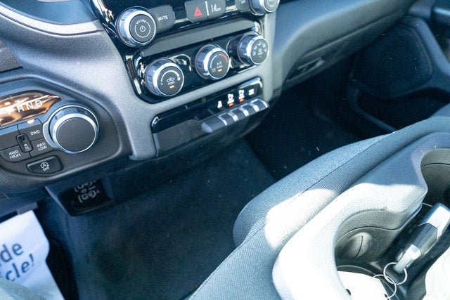 2025 RAM Ram 1500 RAM 1500 TRADESMAN CREW CAB 4X4 5'7' BOX