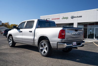 2025 RAM Ram 1500 RAM 1500 TRADESMAN CREW CAB 4X4 5'7' BOX