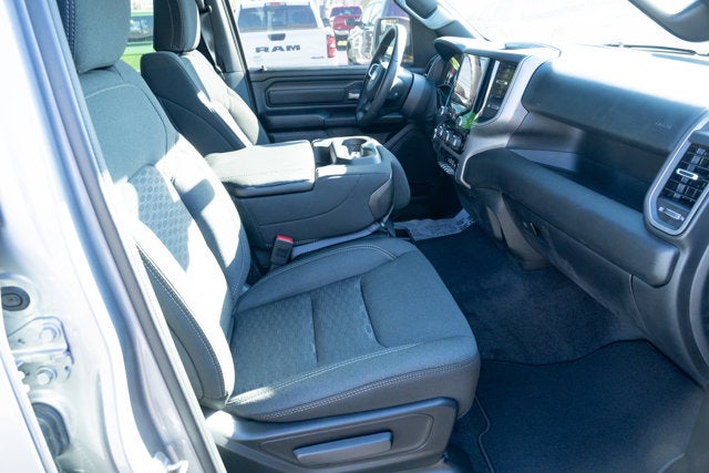 2025 RAM Ram 1500 RAM 1500 TRADESMAN CREW CAB 4X4 5'7' BOX