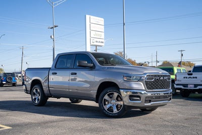 2025 RAM Ram 1500 RAM 1500 TRADESMAN CREW CAB 4X4 5'7' BOX