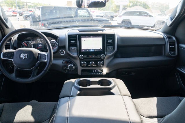 2025 RAM Ram 1500 RAM 1500 TRADESMAN CREW CAB 4X4 5'7' BOX