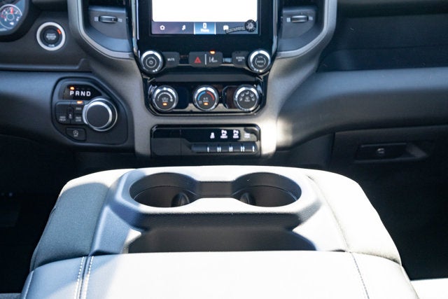 2025 RAM Ram 1500 RAM 1500 TRADESMAN CREW CAB 4X4 5'7' BOX