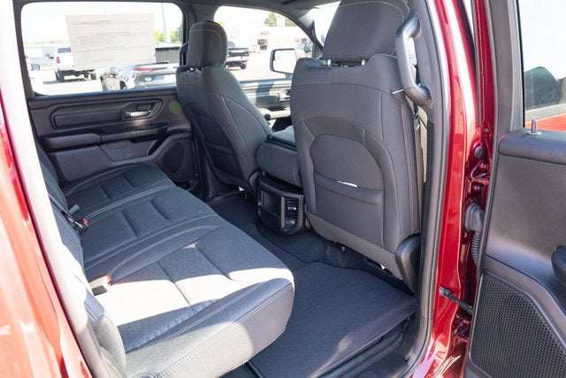 2025 RAM Ram 1500 RAM 1500 TRADESMAN CREW CAB 4X4 5'7' BOX