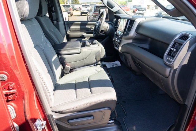 2025 RAM Ram 1500 RAM 1500 TRADESMAN CREW CAB 4X4 5'7' BOX