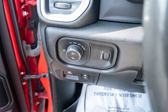 2022 RAM 1500 Big Horn Quad Cab 4x4 6'4' Box