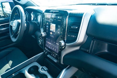 2025 RAM 1500 Big Horn Crew Cab 4x4 5'7' Box
