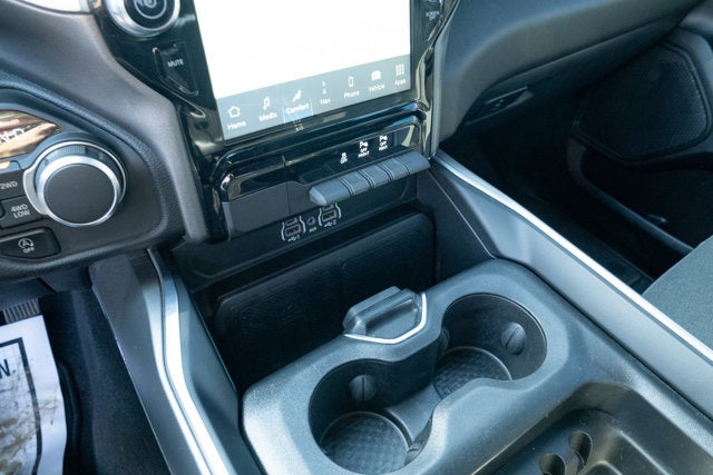 2025 RAM 1500 Big Horn Crew Cab 4x4 5'7' Box