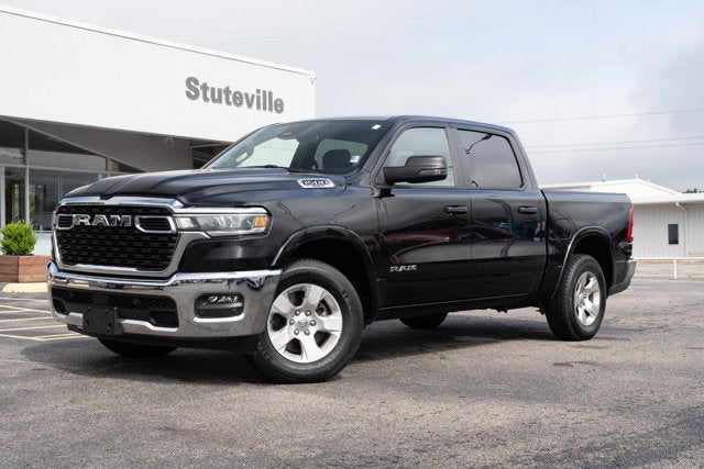 2025 RAM 1500 Big Horn/Lone Star 4x4 Crew Cab 5'7's photo