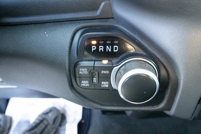 2021 RAM 1500 Big Horn Crew Cab 4x4 5'7' Box