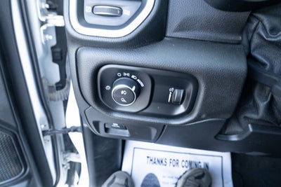 2021 RAM 1500 Big Horn Crew Cab 4x4 5'7' Box