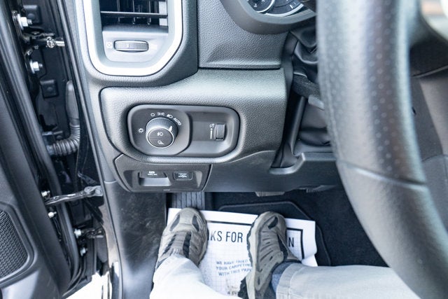 2026 RAM Ram 1500 RAM 1500 EXPRESS CREW CAB 4X4 5'7' BOX