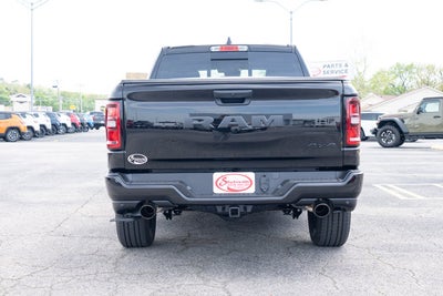 2026 RAM Ram 1500 RAM 1500 EXPRESS CREW CAB 4X4 5'7' BOX