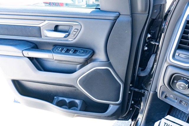 2025 RAM 1500 Laramie Crew Cab 4x4 5'7' Box